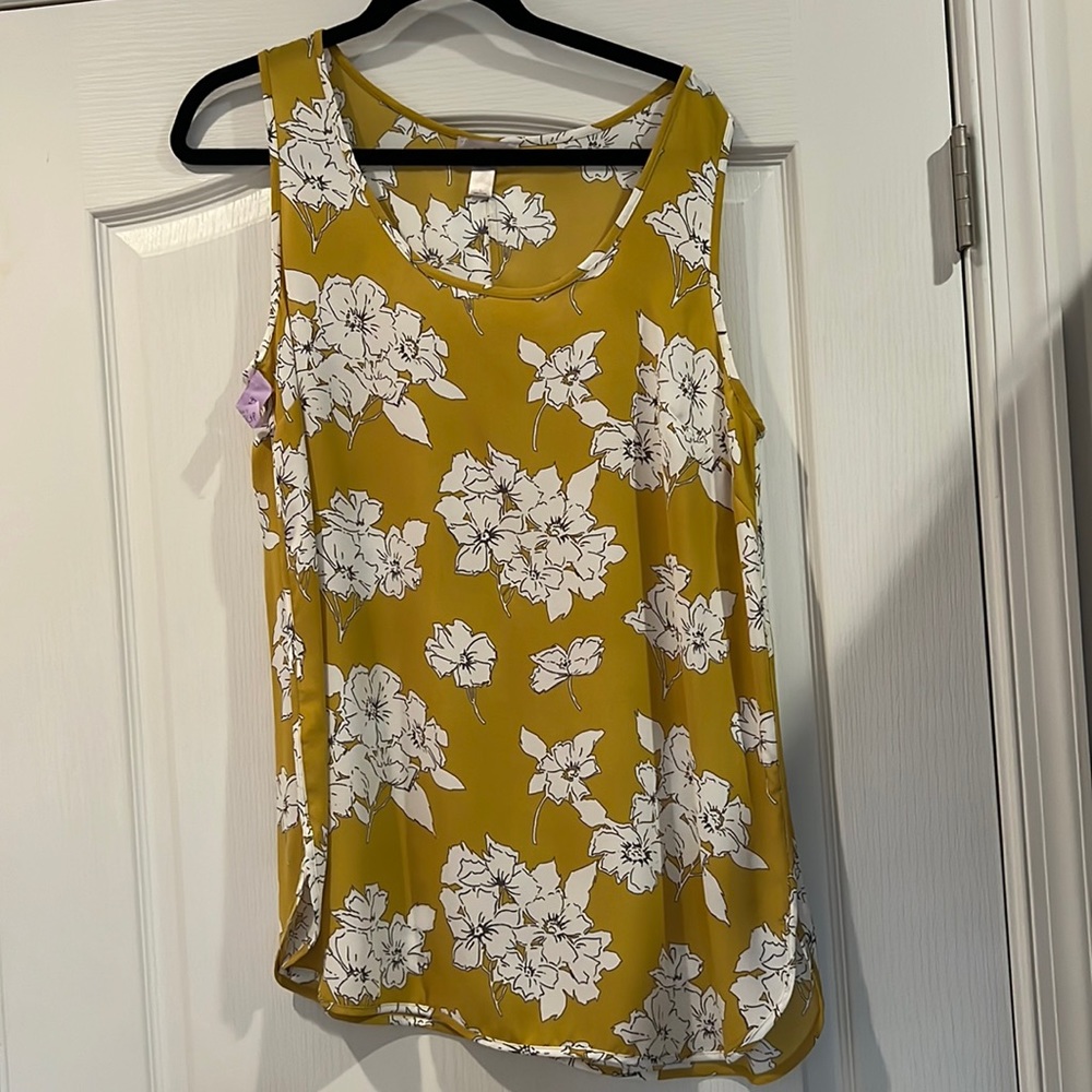 Loft sleeveless tank.  Mint condition.
